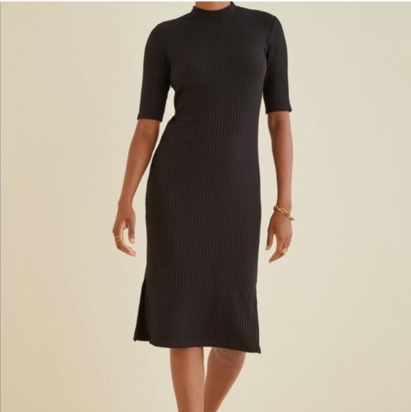 Amour Vert Dresses & Skirts - Amour Vert Ribbed Midi Dress Black size L